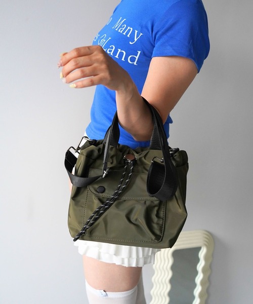 SANSeLF（サンセルフ）の「【SANSeLF】2WAYナイロンドローストリングバッグ saa26s087（ショルダーバッグ・レディース・ブラック/ベージュ/カーキ・FREE）」の6枚目の写真