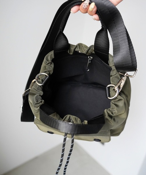 SANSeLF（サンセルフ）の「【SANSeLF】2WAYナイロンドローストリングバッグ saa26s087（ショルダーバッグ・レディース・ブラック/ベージュ/カーキ・FREE）」の8枚目の写真