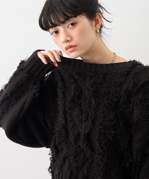 NOGLE（ノグル）の「【NOGLE/ノグル】ケーブルフリンジコンパクトクルーニット（ニット/セーター・レディース・ブラック/グレー/ブルー・FREE）」の7枚目の写真