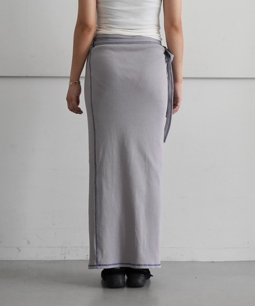 BASERANGE(ベースレンジ)の「Baserange Garble wrap skirt(スカート・レディース・グレー・X-SMALL)」の3枚目の写真