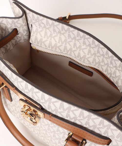 MICHAEL KORS(マイケルコース)の「HAMILTON MODERNE クロスボディバッグ スモール - MKシグネチャー(ハンドバッグ・レディース・ホワイト系その他・FREE)」の10枚目の写真