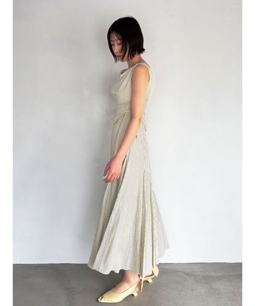 LAGUNAMOON(ラグナムーン)の「ストライプドレープフレアワンピース 【夏服】(ワンピース・レディース・ホワイト/イエロー/ブルー・MEDIUM/SMALL)」の9枚目の写真