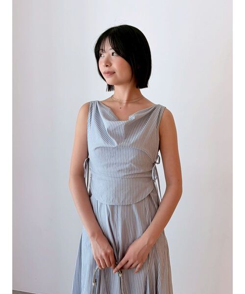 LAGUNAMOON(ラグナムーン)の「ストライプドレープフレアワンピース 【夏服】(ワンピース・レディース・ホワイト/イエロー/ブルー・MEDIUM/SMALL)」の12枚目の写真