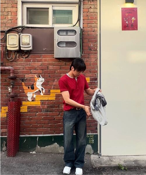 DECOROSO（デコローゾ）の「イージーレイヤードヘンリーネック半袖Tシャツ[ディープレッド]（Tシャツ/カットソー・メンズ・その他・LARGE/X-LARGE）」の12枚目の写真