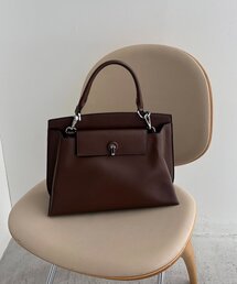 CAPRICIEUX LE'MAGE（カプリシューレマージュ）の「ターンロック2ルームバッグ（ショルダーバッグ・レディース）」