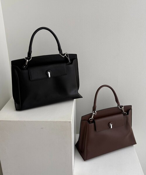 CAPRICIEUX LE'MAGE（カプリシューレマージュ）の「ターンロック2ルームバッグ（ショルダーバッグ・レディース・ブラック/ブラウン・FREE）」の11枚目の写真