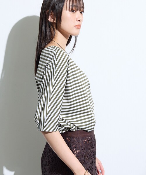 INDIVI(インディヴィ)の「【体型カバー】ボーダードルマントップス(Tシャツ/カットソー・レディース・オリーブ系2/ベージュ系2/ネイビー系2/ダークブラウン系2・05/13/34/15 /38)」の7枚目の写真