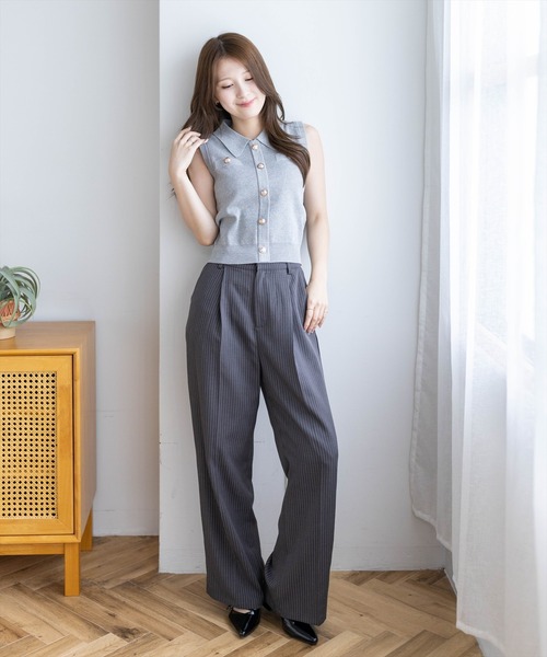 CLEAR BASIC（クリアベーシック）の「ゴールドボタンノースリーブニットトップス［骨格ウェーブ／きれいめ／上品／フェミニン／大人カジュアル］（ニット/セーター・レディース・ブラウン/ボルドー/グレー/ピンク/グレー系その他・F）」の13枚目の写真