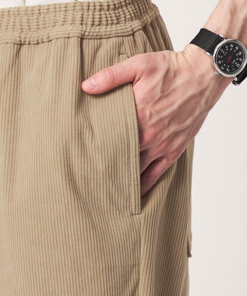 green label relaxing(グリーンレーベルリラクシング)の「コーデュロイ PLAY-PANTS ワイド イージーパンツ W4 -ストレッチ-(その他パンツ・メンズ・ベージュ/ブラック/グレー・S/XL/L/M)」の17枚目の写真