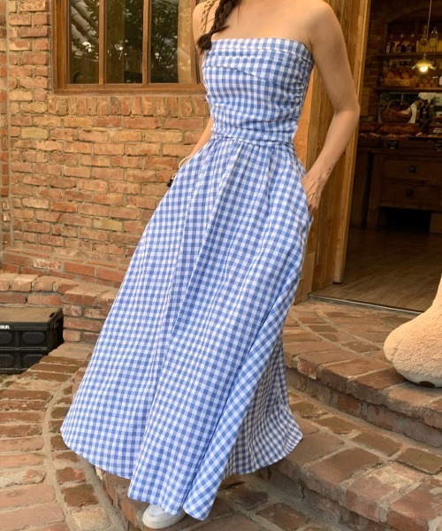 YUGA(ユーガ)の「YUGA_YGMC Korean-style Plaid strapless dress(ワンピース・レディース・ブラック/ライトブルー・FREE)」の2枚目の写真