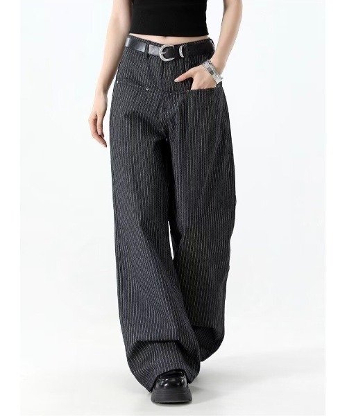 AVYL（アヴィル）の「【美脚シルエット】ストライプルーズワイドバギーデニムパンツ（その他パンツ・レディース・ブラック・L/S/M）」の7枚目の写真