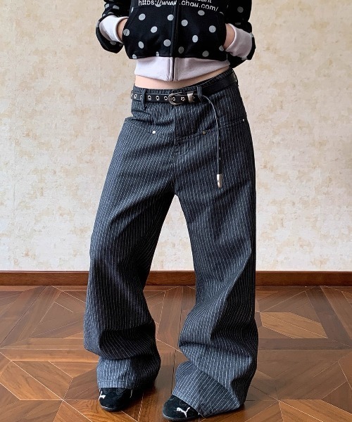 AVYL（アヴィル）の「【美脚シルエット】ストライプルーズワイドバギーデニムパンツ（その他パンツ・レディース・ブラック・L/S/M）」の16枚目の写真