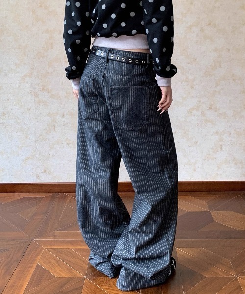 AVYL（アヴィル）の「【美脚シルエット】ストライプルーズワイドバギーデニムパンツ（その他パンツ・レディース・ブラック・L/S/M）」の15枚目の写真
