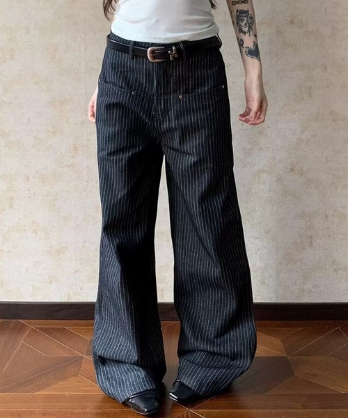 AVYL（アヴィル）の「【美脚シルエット】ストライプルーズワイドバギーデニムパンツ（その他パンツ・レディース・ブラック・L/S/M）」の10枚目の写真