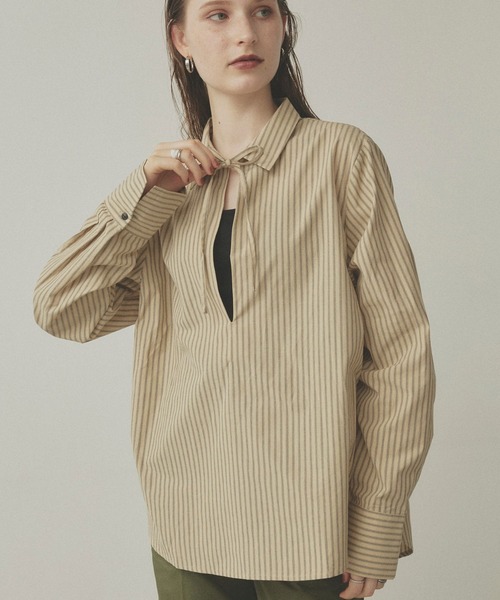 uchi.(ウチ)の「ストライプ柄フロントスリットシャツブラウス(シャツ/ブラウス・レディース・サックスブルー/ブラウン/ベージュ・FREE)」の14枚目の写真