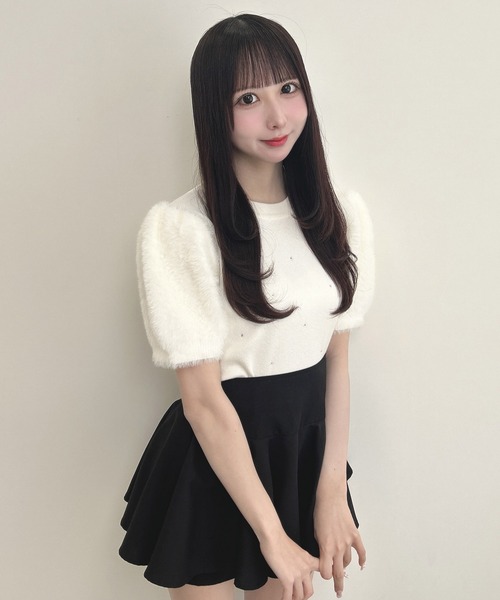 INGNI(イング)の「袖フェザー装飾飛ばしニット(ニット/セーター・レディース・ピンクベージュ/アイボリー/ブラック・M)」の1枚目の写真