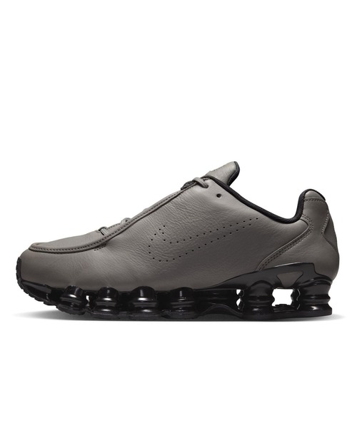 NIKE(ナイキ)の「SHOX TL SE IR2097-002(スニーカー・メンズ・グレー・27.0cm/26.5cm/26.0cm/25.5cm/25.0cm/24.5cm/30.0cm/29.0cm/28.5cm/28.0cm/27.5cm)」の7枚目の写真