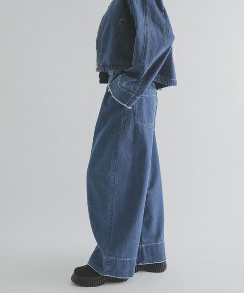 THE GOODLAND MARKET(ザグッドランドマーケット)の「cwtch ORGANIC DENIM WIDEPANTS V(デニムパンツ・レディース・ライトインディゴブルー・2/1)」の4枚目の写真