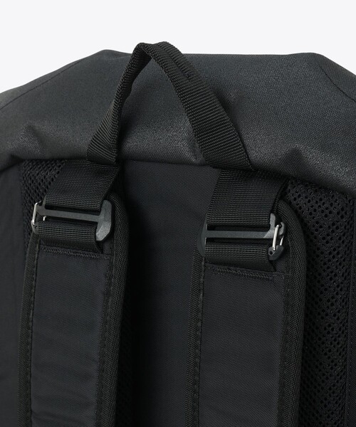 Columbia(コロンビア)の「Columbia/ アーバントレックWR 22L バックパック /コロンビア(バックパック/リュック・レディース・ブラック・ONE SIZE)」の9枚目の写真