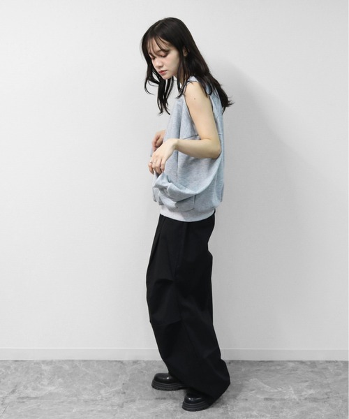 THE CELL.（ザセルドット）の「WEB限定商品 マルチWAY　タンクオフショルトップス　MULTI-WAY TANK OFF-SHOULDER TOPS（Tシャツ/カットソー・レディース・ブラック/グレー・FREE）」の19枚目の写真
