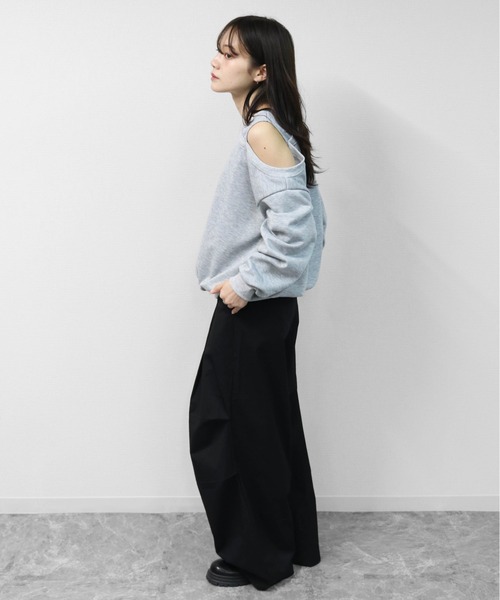 THE CELL.（ザセルドット）の「WEB限定商品 マルチWAY　タンクオフショルトップス　MULTI-WAY TANK OFF-SHOULDER TOPS（Tシャツ/カットソー・レディース・ブラック/グレー・FREE）」の16枚目の写真