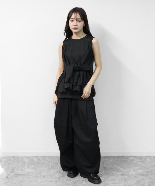 THE CELL.（ザセルドット）の「WEB限定商品 マルチWAY　タンクオフショルトップス　MULTI-WAY TANK OFF-SHOULDER TOPS（Tシャツ/カットソー・レディース・ブラック/グレー・FREE）」の10枚目の写真