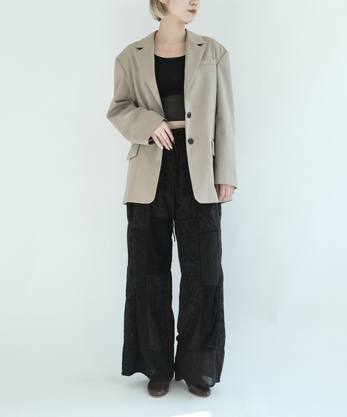 IENA LA BOUCLE（イエナラブークル）の「IENA LA BOUCLE レースアソートイージーパンツ（その他パンツ・レディース・ブラック/ホワイト・38/36）」の3枚目の写真