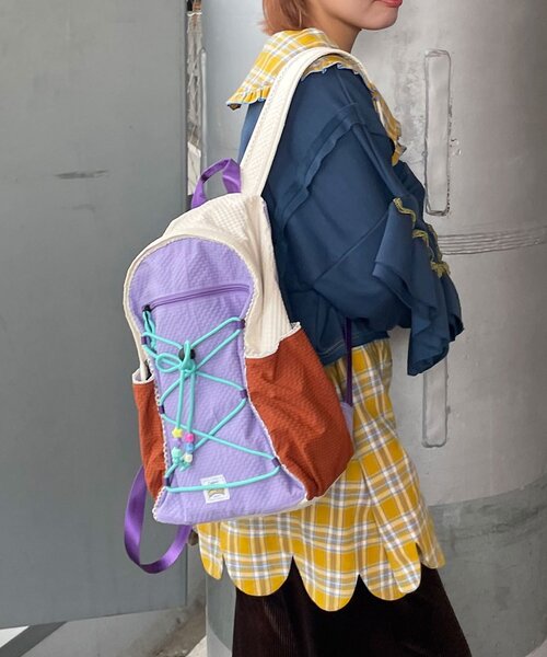 HELLO.SANFRANCISCO(ハローサンフランシスコ)の「【HELLO.SANFRANCISCO/ハローサンフランシスコ】カラフルリップバッグパック(バックパック/リュック・レディース・パープル/ピンク・ONE SIZE)」の1枚目の写真