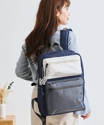 BALMORAL 10ポケット スクエア型バックパック 30L