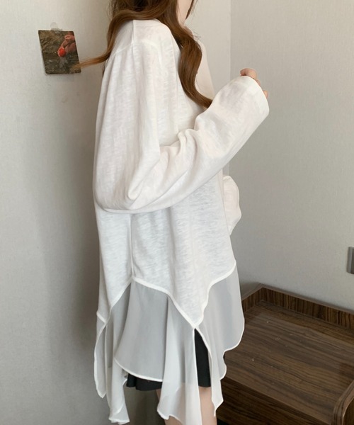 witch(ウイッチ)の「裾にシアーレイヤード風デザイン長袖トップス(Tシャツ/カットソー・レディース・ブラック/ホワイト・FREE)」の5枚目の写真