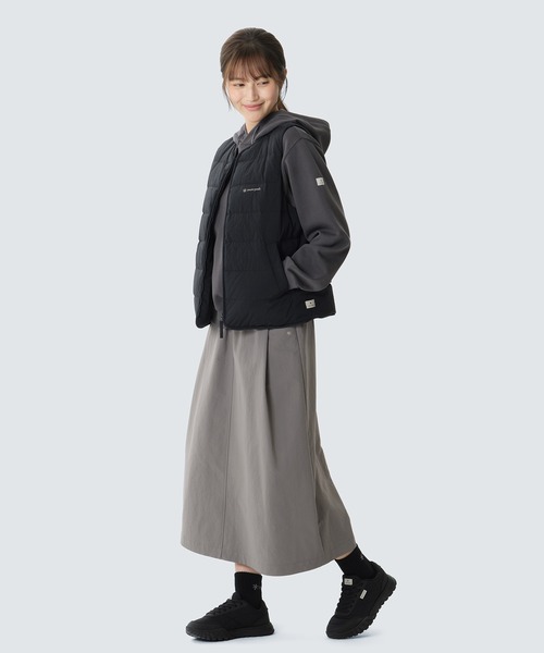 Snow Peak(スノーピーク)の「Snow Peak / LAND WOMEN'S LIGHT DOWN VEST ランドライトダウンベスト ウィメンズ 海外限定(ベスト・レディース・ブラウン/アイボリー/ブラック/ライトベージュ・S/M/L)」の6枚目の写真