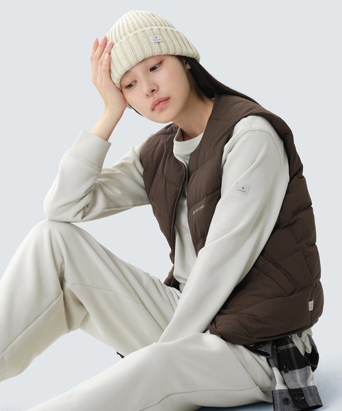 Snow Peak(スノーピーク)の「Snow Peak / LAND WOMEN'S LIGHT DOWN VEST ランドライトダウンベスト ウィメンズ 海外限定(ベスト・レディース・ブラウン/アイボリー/ブラック/ライトベージュ・S/M/L)」の8枚目の写真