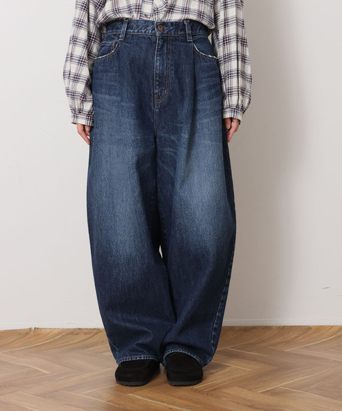JOURNAL STANDARD LUXE(ジャーナルスタンダード ラックス)の「13OZデニム タックラウンドパンツ(デニムパンツ・レディース・ネイビー/コバルトブルー・MEDIUM/SMALL)」の8枚目の写真