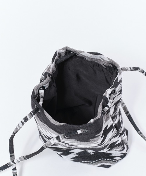PENDLETON(ペンドルトン)の「【 PENDLETON / ペンドルトン 】GOBELINS BUCKET BAG / ゴブランバケットバッグ(ショルダーバッグ・レディース・ブラック/ブラウン・FREE)」の12枚目の写真
