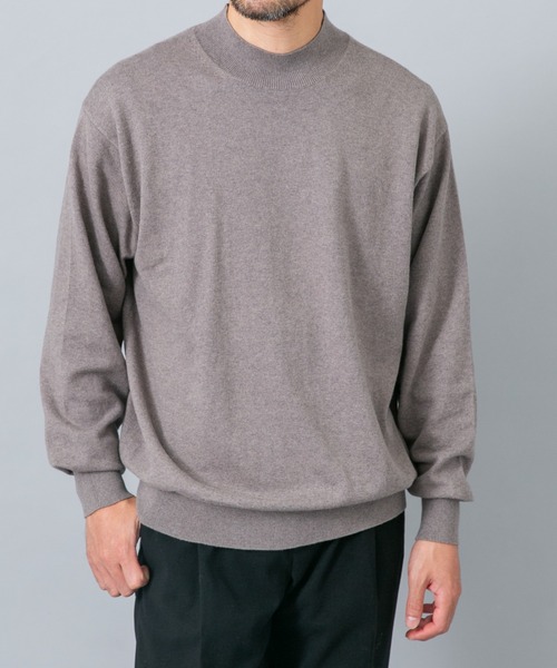URBAN RESEARCH ROSSO MEN(アーバンリサーチロッソメン)の「『イージーケア』コットンカシミヤモックネックニット(ニット/セーター・メンズ・グレー/ブラック/アイボリー/ベージュ系その他/マスタード/ネイビー・LARGE/MEDIUM)」の21枚目の写真