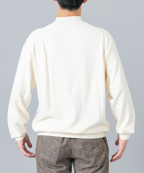 URBAN RESEARCH ROSSO MEN(アーバンリサーチロッソメン)の「『イージーケア』コットンカシミヤモックネックニット(ニット/セーター・メンズ・グレー/ブラック/アイボリー/ベージュ系その他/マスタード/ネイビー・LARGE/MEDIUM)」の13枚目の写真