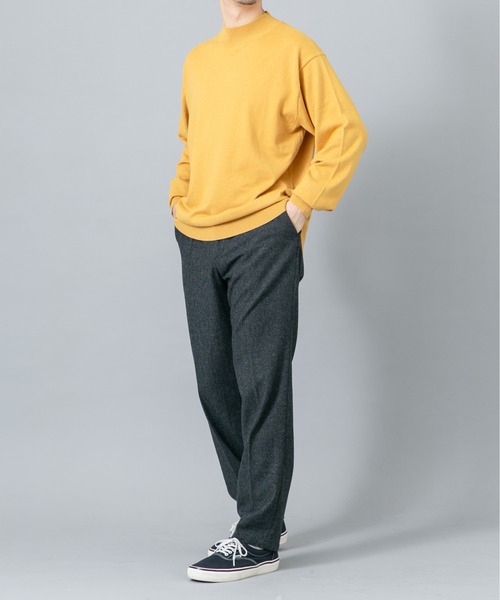 URBAN RESEARCH ROSSO MEN(アーバンリサーチロッソメン)の「『イージーケア』コットンカシミヤモックネックニット(ニット/セーター・メンズ・グレー/ブラック/アイボリー/ベージュ系その他/マスタード/ネイビー・LARGE/MEDIUM)」の20枚目の写真