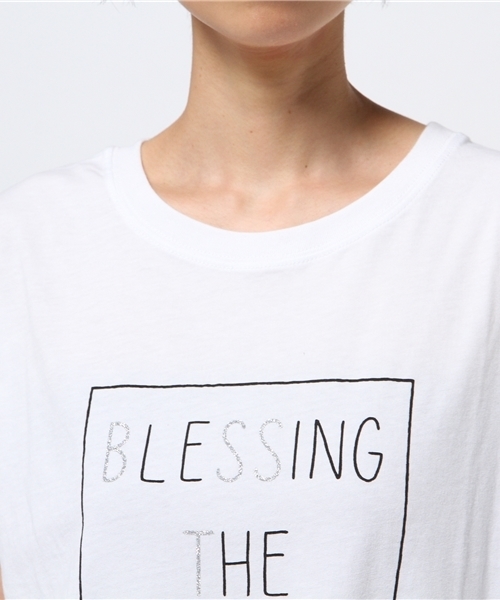 NATURAL BEAUTY BASIC（ナチュラルビューティーベーシック）の「ロゴプリントTシャツ（Tシャツ/カットソー・レディース・ネイビー/グレー/ホワイト・MEDIUM）」の7枚目の写真