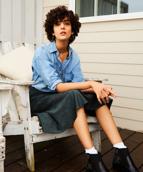 Moname(モナーム)の「■Moname デニムビッグシャツ DENIM BIG SHIRTS(デニムビックシャツ)/41171062(シャツ/ブラウス・レディース・ライトインディゴブルー/ブルー・SMALL/MEDIUM)」の2枚目の写真