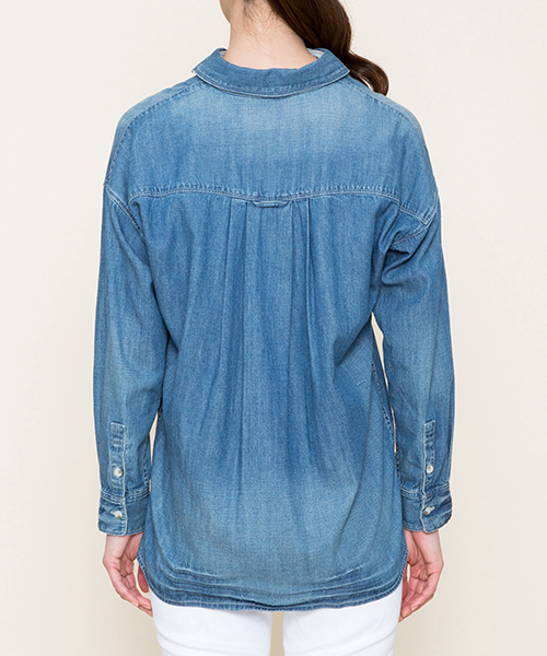 Moname(モナーム)の「■Moname デニムビッグシャツ DENIM BIG SHIRTS(デニムビックシャツ)/41171062(シャツ/ブラウス・レディース・ライトインディゴブルー/ブルー・SMALL/MEDIUM)」の15枚目の写真