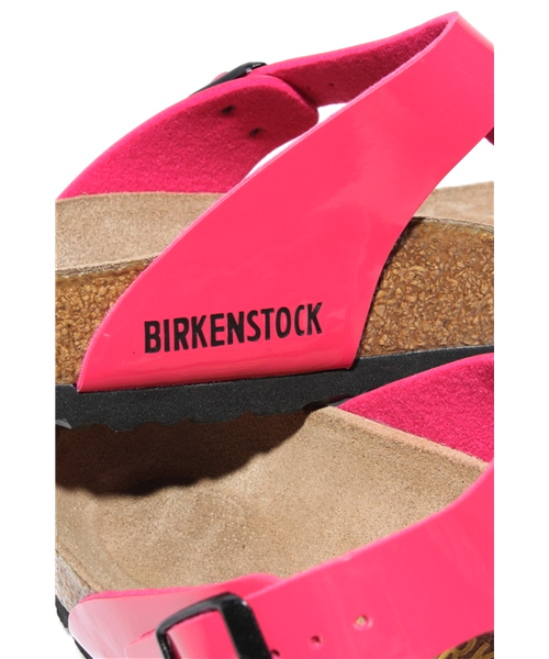BIRKENSTOCK（ビルケンシュトック）の「BIRKENSTOCK / GIZEH BF Patent Rose Red（サンダル・レディース・ピンク系その他・35/36/37/38/39）」の8枚目の写真