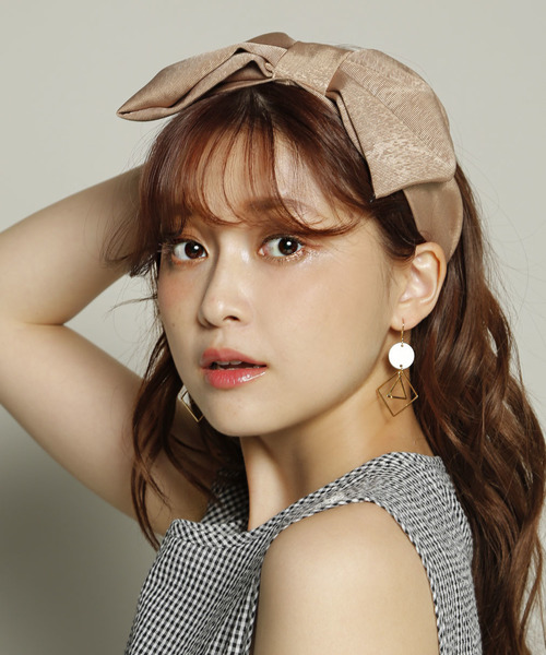 PLAIN CLOTHING（プレーンクロージング）の「ビッグリボンヘアバンド【PLAIN CLOTHING】（ヘアバンド・レディース・ブラック/アイボリー/ベージュ/ネイビー/グレー・FREE）」の17枚目の写真