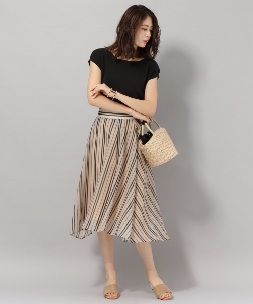 Andemiu（アンデミュウ）の「ボートネックラフニット796804（ニット/セーター・レディース・ブラック/パープル/オフホワイト/グリーン・FREE）」の5枚目の写真