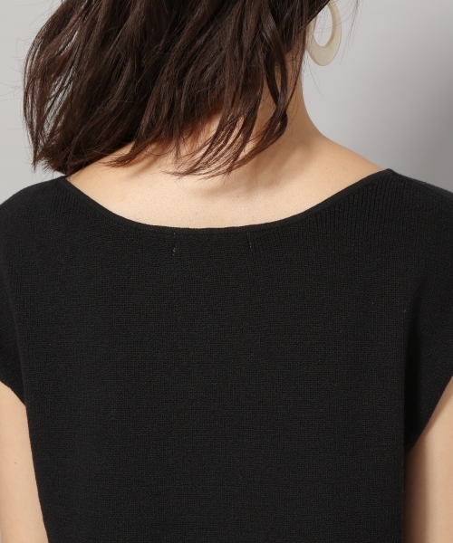 Andemiu（アンデミュウ）の「ボートネックラフニット796804（ニット/セーター・レディース・ブラック/パープル/オフホワイト/グリーン・FREE）」の15枚目の写真