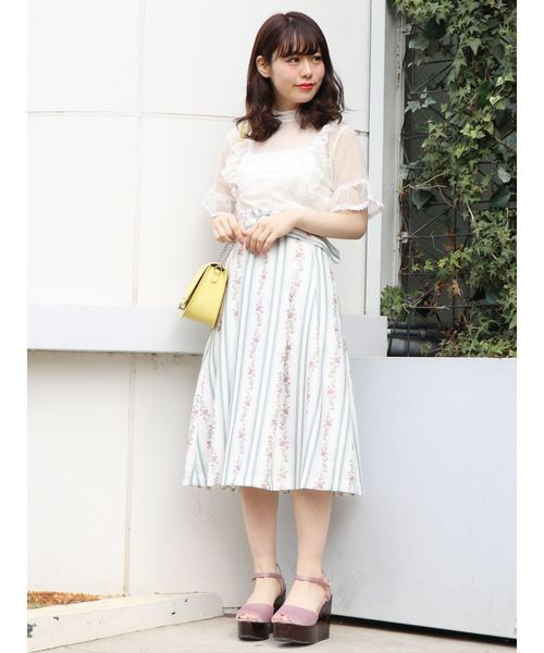 dazzlin(ダズリン)の「シアードットクラシカル半袖ブラウス(シャツ/ブラウス・レディース・オフホワイト/ブラック/パープル・FREE)」の7枚目の写真