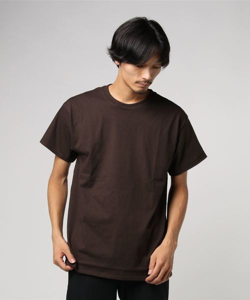 GILDAN（ギルダン）の「GILDAN/ギルダン TEE（Tシャツ/カットソー・メンズ・ホワイト/チャコールグレー/ブラック/ダークブラウン/パープル/グレー/オリーブ/ピンク/イエロー/オレンジ/ブルー/グリーン/ボルドー/ワインレッド/ロイヤルブルー・MEDIUM/LARGE/X-LARGE）」の6枚目の写真