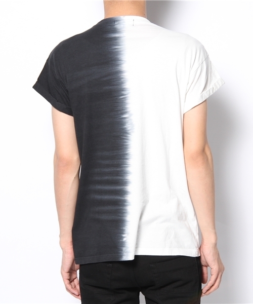 TOPMAN（トップマン）の「BLACK HALF TIEDYE HIGH ROLL T-SHIRT（Tシャツ/カットソー・メンズ・ブラック・X-SMALL/M/L/S）」の3枚目の写真