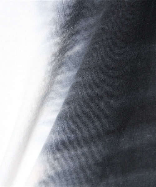 TOPMAN（トップマン）の「BLACK HALF TIEDYE HIGH ROLL T-SHIRT（Tシャツ/カットソー・メンズ・ブラック・X-SMALL/M/L/S）」の6枚目の写真