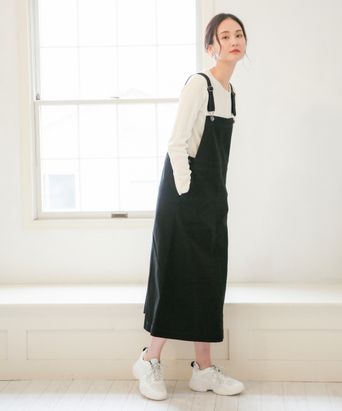 GLOBAL WORK(グローバルワーク)の「コットンツイルジャンスカ/821123(ジャンパースカート・レディース・ベージュ/ブラック/オフホワイト・FREE)」の3枚目の写真