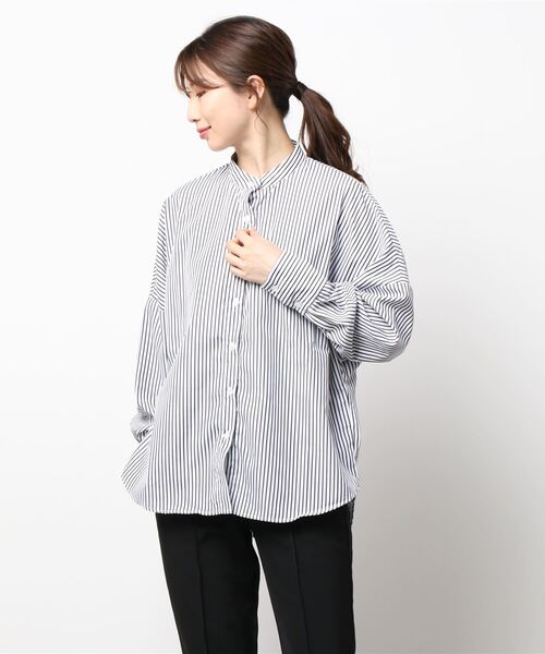 KOBE LETTUCE（コウベレタス）の「コットン混ルーズビッグシャツトップス（シャツ/ブラウス・レディース・ベージュ/ネイビー/オフホワイト/サックスブルー/ピンク/モカ/ホワイト系その他/ブラウン系その他/ベージュ系その他/ブルー系その他/ピンク系その他/ブルー系その他2/カーキ/グリーン系その他/ブラック系その他/グレー系その他/チャコール/ピンク系その他2/ピンク系その他3/ブラック/グリーン/オレンジ/イエロー/イエロー系その他/オレンジ系その他/ホワイト系その他2/ホワイト系その他3/ベージュ系その他2/ベージュ系その他3/グリーン系その他2/ブルー系その他3/ブルー系その他4/ブルー系その他5/ブルー系その他6/ブラック系その他2/ブラウン系その他3/グレー系その他2/ブラック系その他3/グリーン系その他3/グレー系その他3/ブラウン系その他2/イエロー系その他2/イエロー系その他3/ベージュ系その他5/ベージュ系その他4/レッド系その他/レッド/ベージュ系その他7/グリーン系その他4/グリーン系その他6/ブラック系その他4/ブラウン系その他4/ブラウン系その他5/ブラック系その他5/グリーン系その他5/グリーン系その他7/ベージュ系その他6/ピンク系その他4/グリーン系/グリーン系1/ピンク系その他5/サックスブルー系1/ブラック系その他7/ホワイト系その他5/ピンク系その他7/グリーン系3/ホワイト系その他4/ピンク系その他6/グリーン系2/サックスブルー系/ブラック系その他6/ピンク系1/ピンク系/ネイビー系1/ピンク系3/ピンク系2/ネイビー系/パープル系/パープル系1/ピンク系5/ピンク系4/ミント/サックスブルー系2/ブルー系その他7/ブルー/ブラウン/ブルー系・1/M/2/4/3）」の14枚目の写真